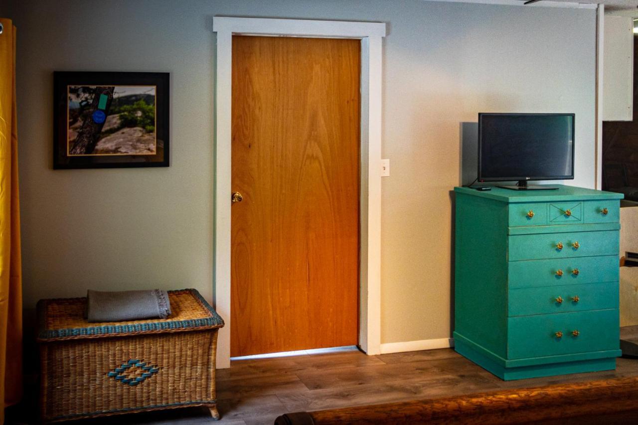 Hikers Haven, A Cozy Cabin Loft Above Bashakill Wildlife Refuge Villa Wurtsboro Exterior foto